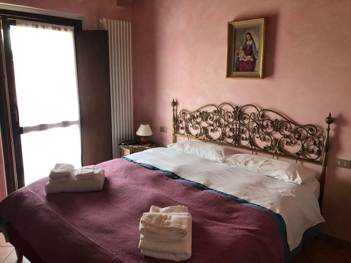 Cascina Cologna Bed and Breakfast Galbiate Εξωτερικό φωτογραφία