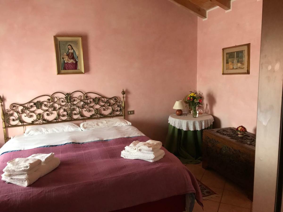 Cascina Cologna Bed and Breakfast Galbiate Εξωτερικό φωτογραφία